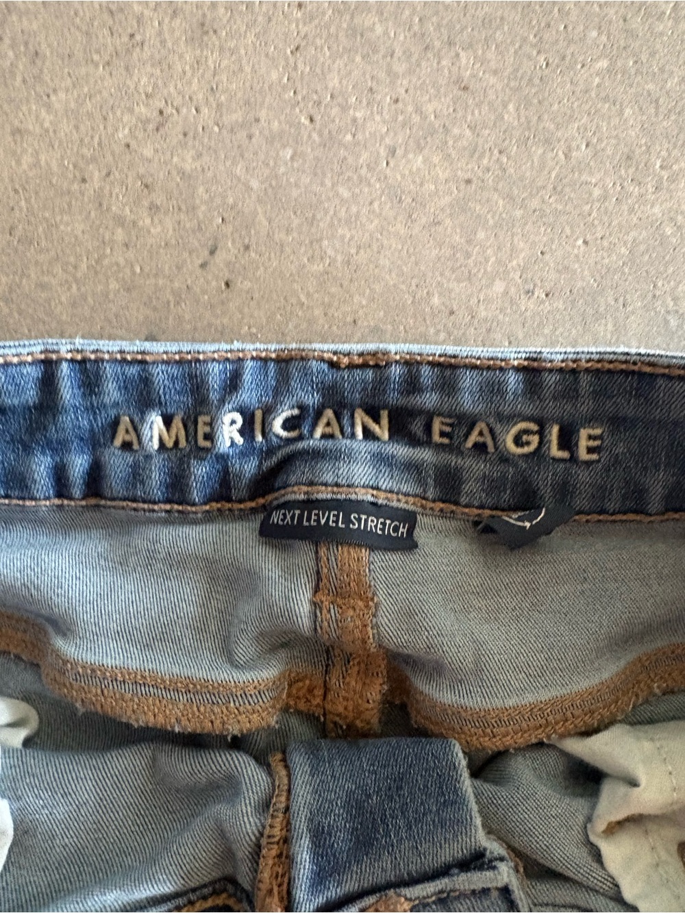 AE Next Level High-Waisted Skinny Kick
Jean Dark Dreams size 12L - Picture 4 of 8